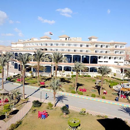 Hotel Minya Compound Of The Armed Forces Menia Exterior foto
