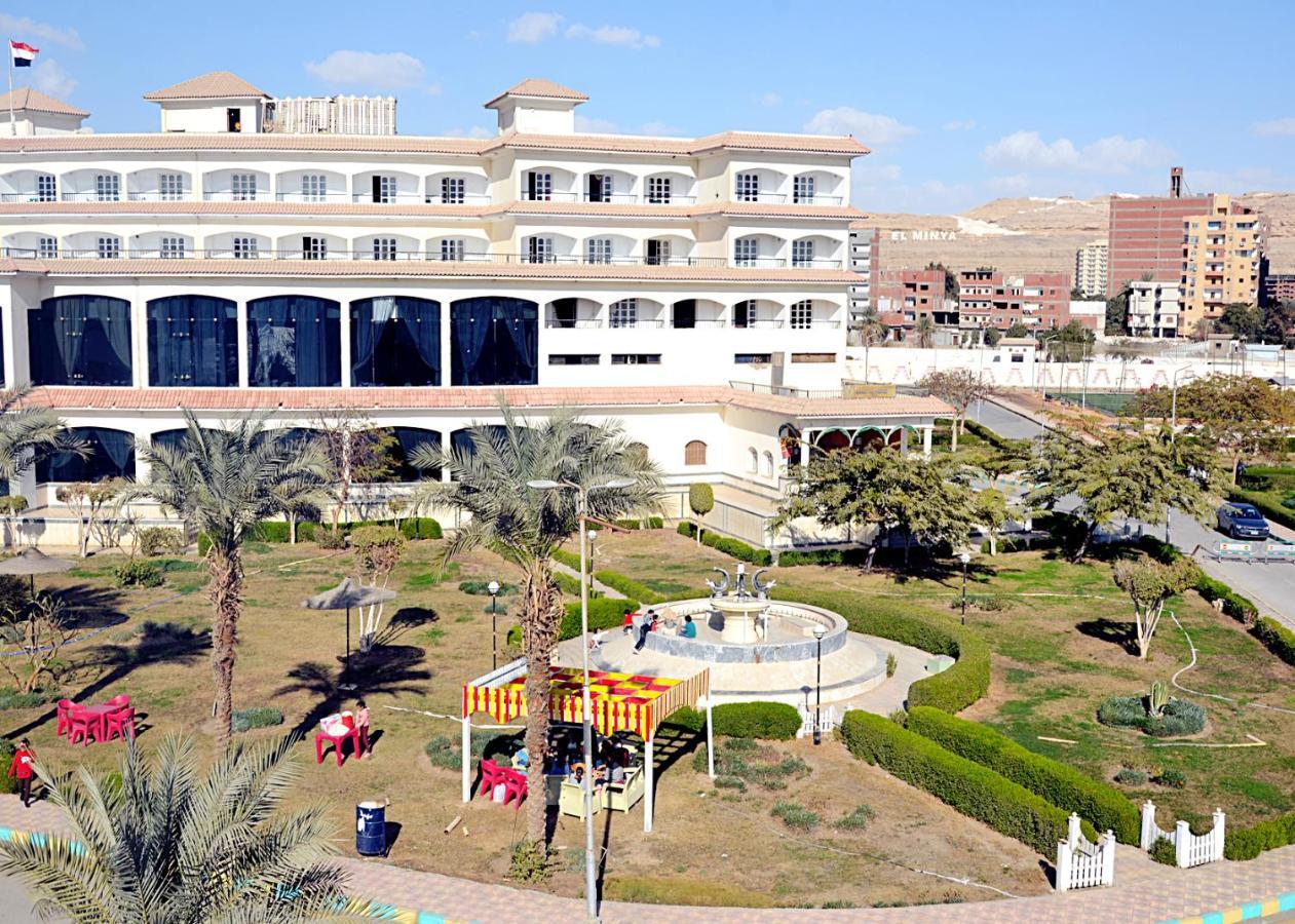 Hotel Minya Compound Of The Armed Forces Menia Exterior foto