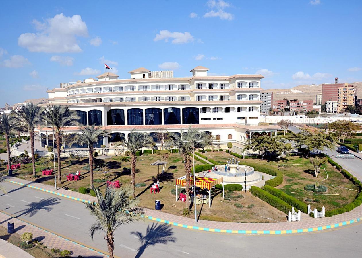 Hotel Minya Compound Of The Armed Forces Menia Exterior foto